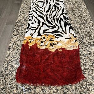 Black and White Embellished Maxi Wrap for Cocktail